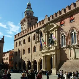 Rundbogenhalle
